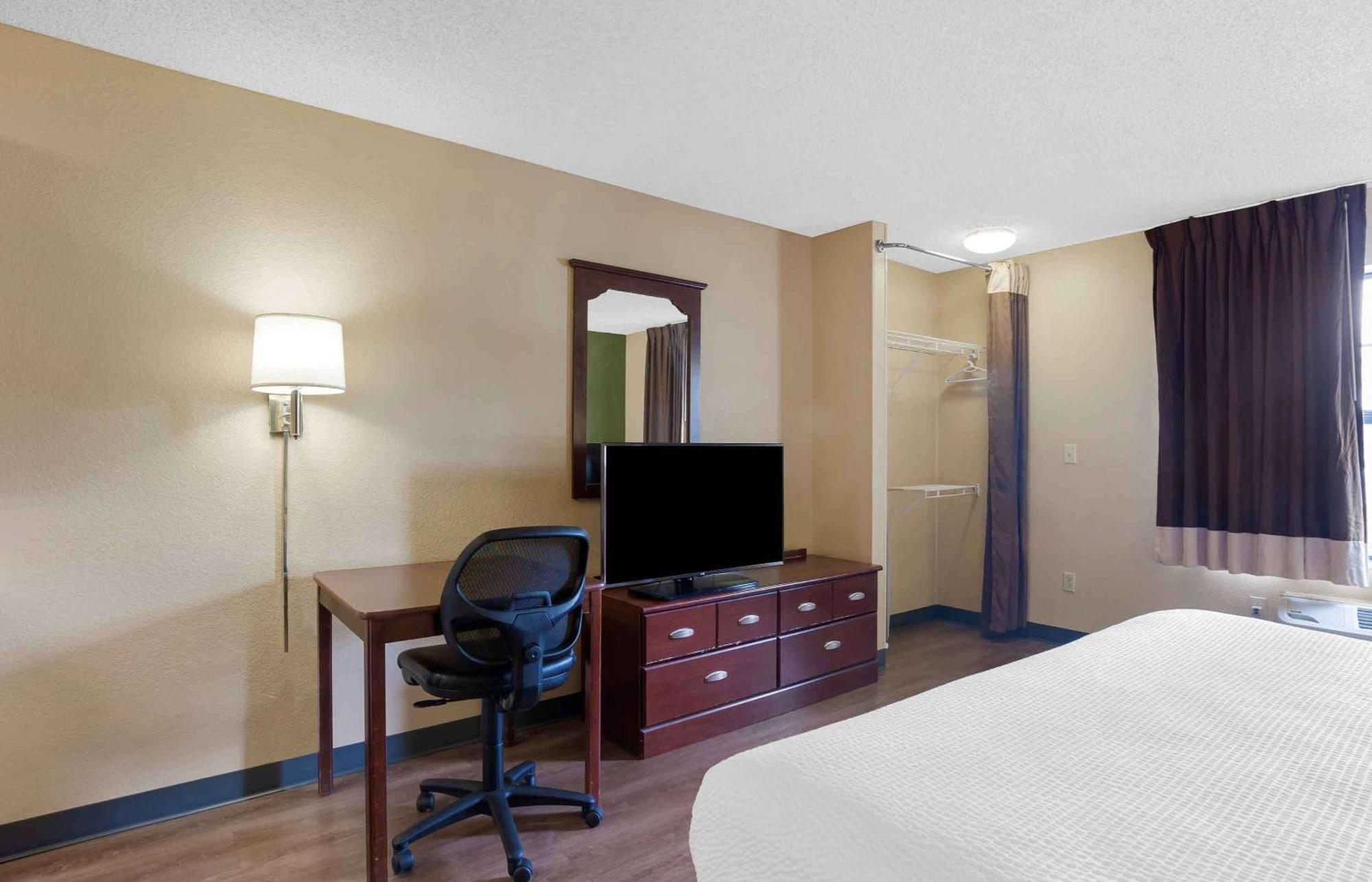 Extended Stay America Select Suites - Jacksonville - Baymeadows Exterior photo