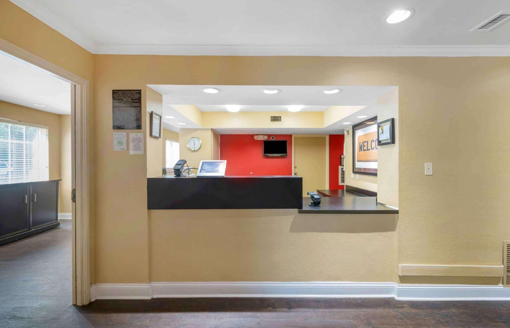 Extended Stay America Select Suites - Jacksonville - Baymeadows Exterior photo